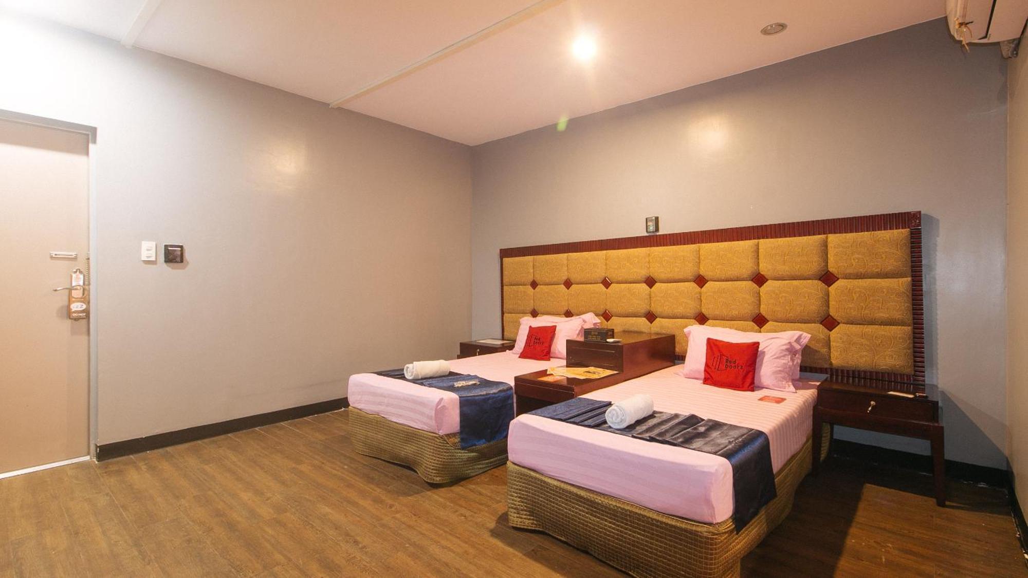 Reddoorz Premium At Jjimjbang Hotel Spa Manila Zimmer foto